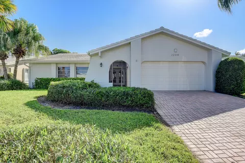 22310 Cameo Dr E, Boca Raton, FL 33433