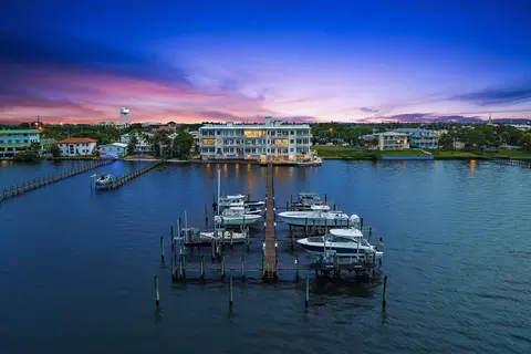 51 SE Seminole St #403, Stuart, FL 34994 photo 61