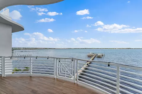 51 SE Seminole St #403, Stuart, FL 34994 photo 6