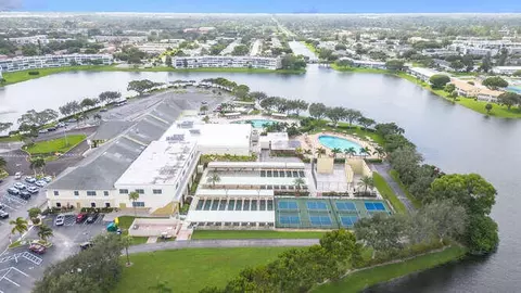 202 Waltham I #202, West Palm Beach, FL 33417