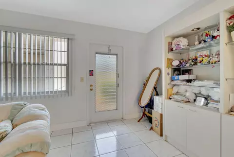 1071 Cornwall D, Boca Raton, FL 33434 photo 9
