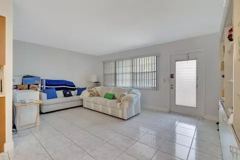1071 Cornwall D, Boca Raton, FL 33434 photo 12