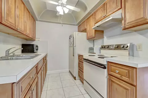 1071 Cornwall D, Boca Raton, FL 33434 photo 17
