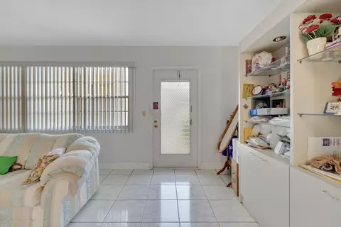 1071 Cornwall D, Boca Raton, FL 33434 photo 10