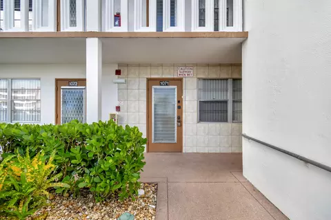 1071 Cornwall D, Boca Raton, FL 33434 photo 7