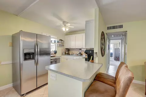 704 Saxony O, Delray Beach, FL 33446