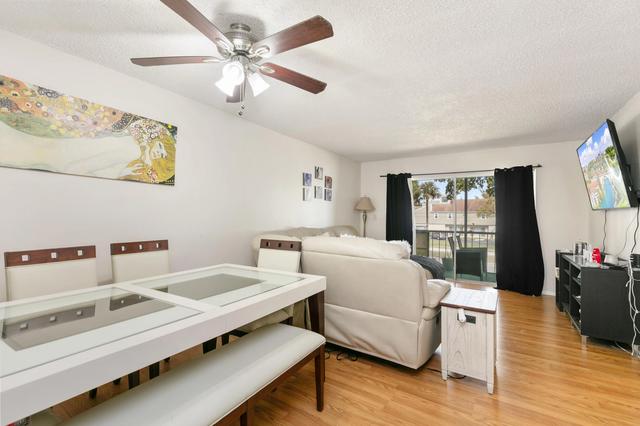 8060 Colony Cir #207, Tamarac, FL 33321