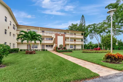 68 Mansfield B, Boca Raton, FL 33434