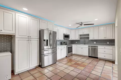 5999 SE Windsong Ln, Stuart, FL 34997 photo 3