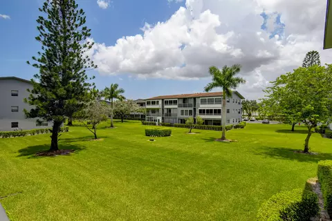 136 Suffolk D, Boca Raton, FL 33434
