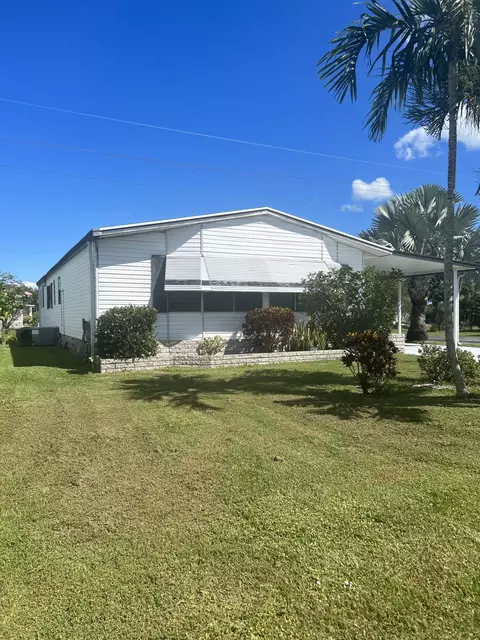 7101 SE Birchwood Ln, Stuart, FL 34997