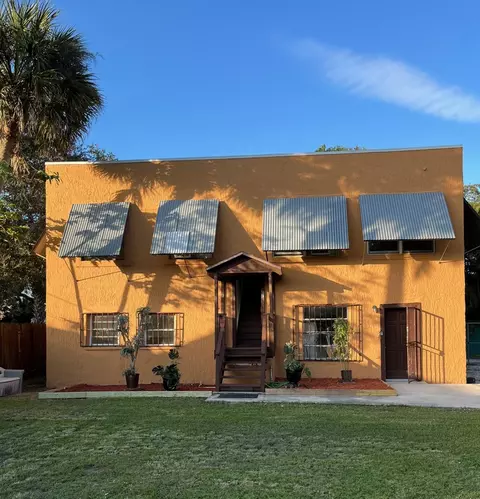 902 Boston Ave, Fort Pierce, FL 34950