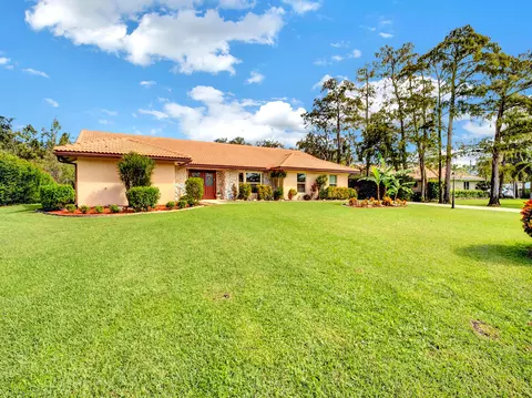 9437 Bent Pine Cir W, Lake Worth, FL 33467