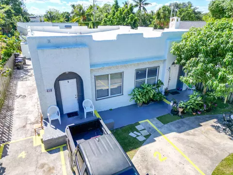 618 32nd St, West Palm Beach, FL 33407