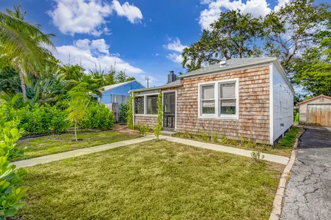 104 E 22nd Ct E, Riviera Beach, FL 33404
