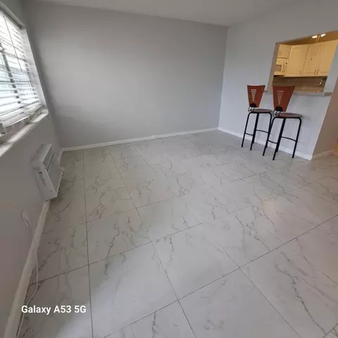 374 Chatham S, West Palm Beach, FL 33417