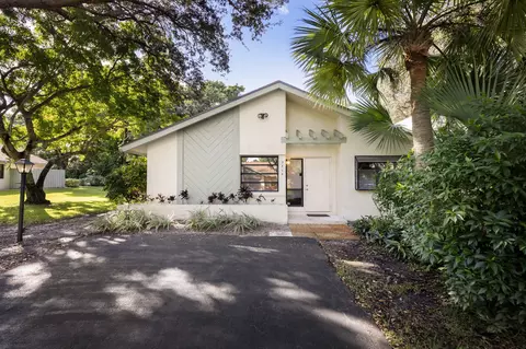 3814 Arelia Dr N, Delray Beach, FL 33445