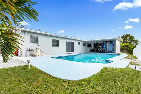 925 E River Dr, Margate, FL 33063 photo 23