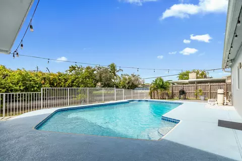 925 E River Dr, Margate, FL 33063 photo 25