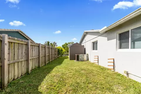 925 E River Dr, Margate, FL 33063 photo 28