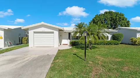 2377 SW 8th Ave, Boynton Beach, FL 33426