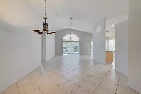 10374 Utopia Cir E, Boynton Beach, FL 33437 photo 4