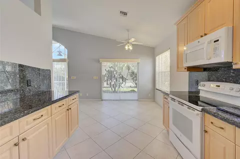 10374 Utopia Cir E, Boynton Beach, FL 33437 photo 11