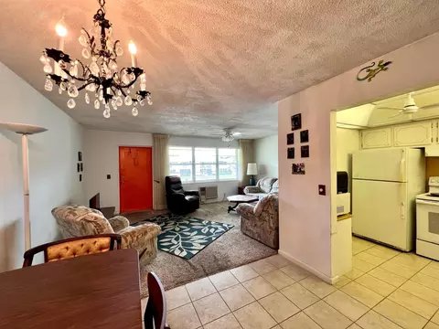 248 Windsor K, West Palm Beach, FL 33417