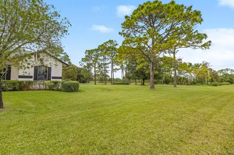 18638 SE Old Trail East Dr E, Jupiter, FL 33478 photo 5