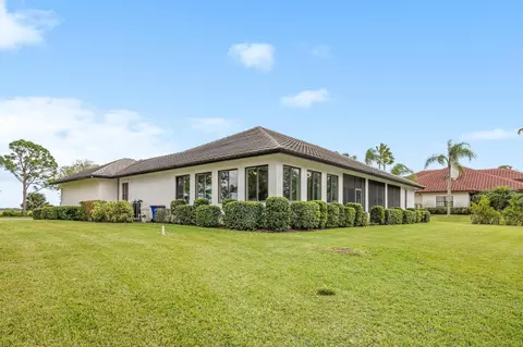 18638 SE Old Trail East Dr E, Jupiter, FL 33478 photo 3