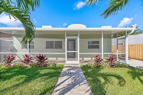 619 El Vedado, West Palm Beach, FL 33405