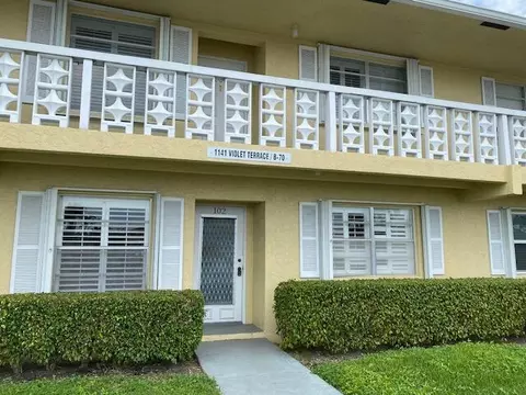 1141 Violet Ter #102, Delray Beach, FL 33445