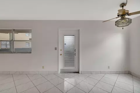 200 Saxony E, Delray Beach, FL 33446 photo 7
