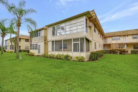 200 Saxony E, Delray Beach, FL 33446 photo 37