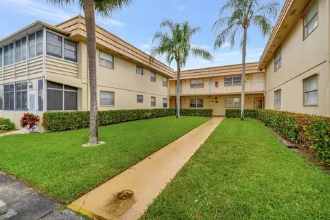 200 Saxony E, Delray Beach, FL 33446