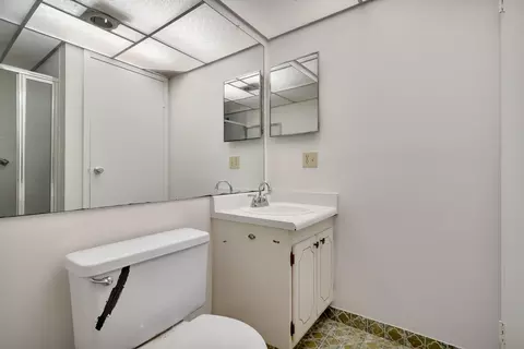 200 Saxony E, Delray Beach, FL 33446 photo 25