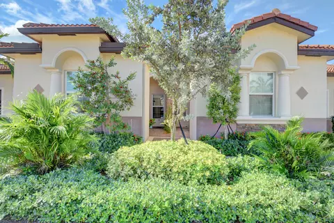 7780 Butera Plz, Delray Beach, FL 33446