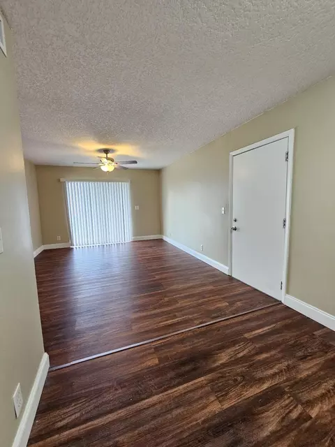 1838 Abbey Rd #102, West Palm Beach, FL 33415