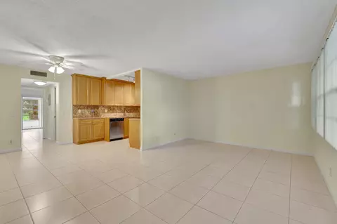 1091 Wolverton E, Boca Raton, FL 33434 photo 11