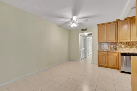 1091 Wolverton E, Boca Raton, FL 33434 photo 7