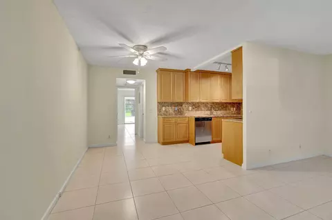 1091 Wolverton E, Boca Raton, FL 33434 photo 9