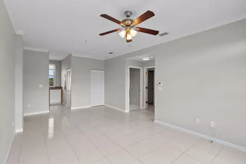 101 SE Ocean Blvd #305, Stuart, FL 34994 photo 6