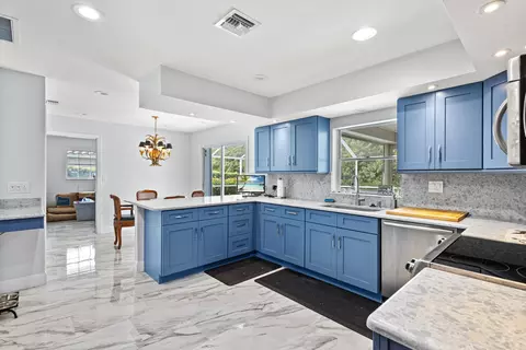 4284 SE Fairway E, Stuart, FL 34997 photo 5