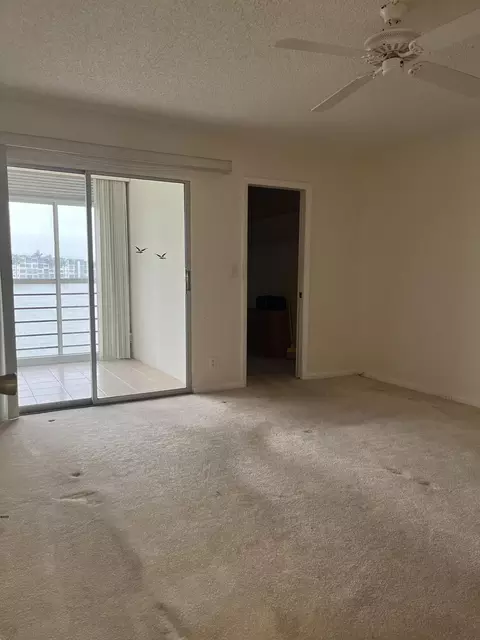 2035 Wolverton B, Boca Raton, FL 33434 photo 8