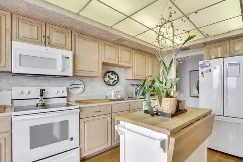 100 Beach Rd #704, Tequesta, FL 33469 photo 10