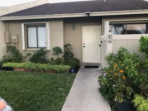10323 Boca Bnd W #K2, Boca Raton, FL 33428