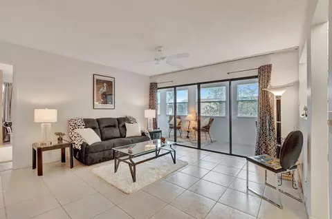 131 Capri C, Delray Beach, FL 33484 photo 6