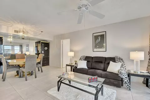 131 Capri C, Delray Beach, FL 33484 photo 8
