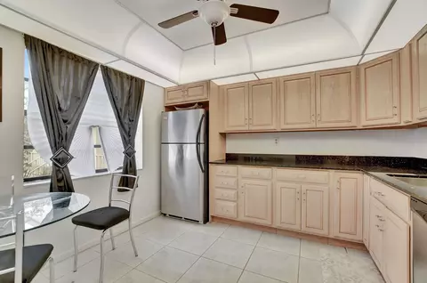 131 Capri C, Delray Beach, FL 33484 photo 9