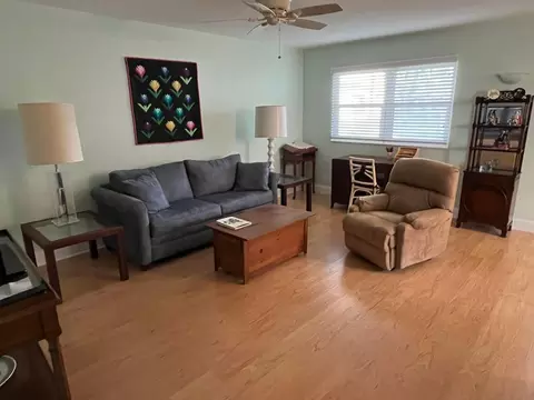 165 Monaco D, Delray Beach, FL 33446 photo 9